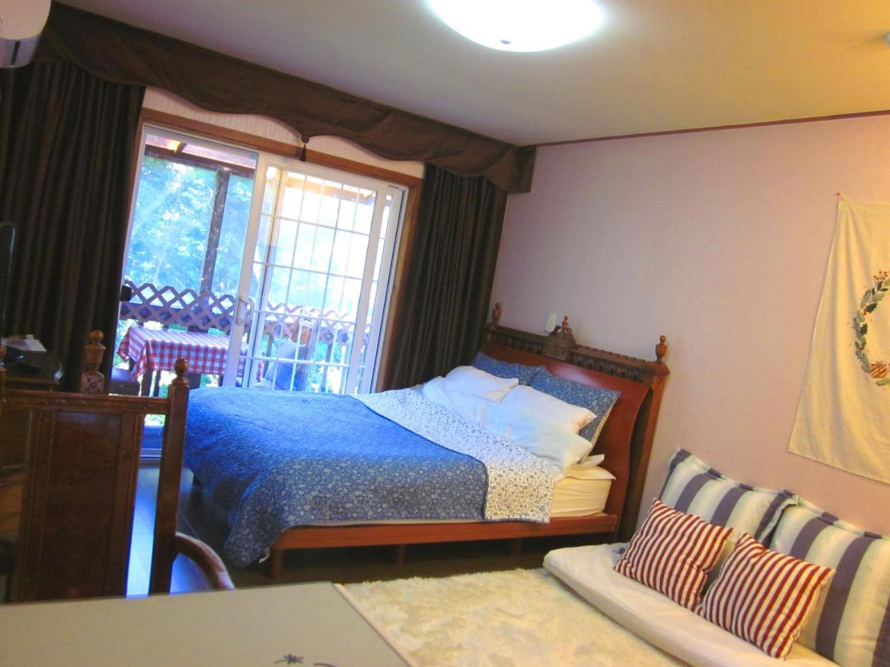 Mayfair Deneb Pension Pyeongchang Extérieur photo