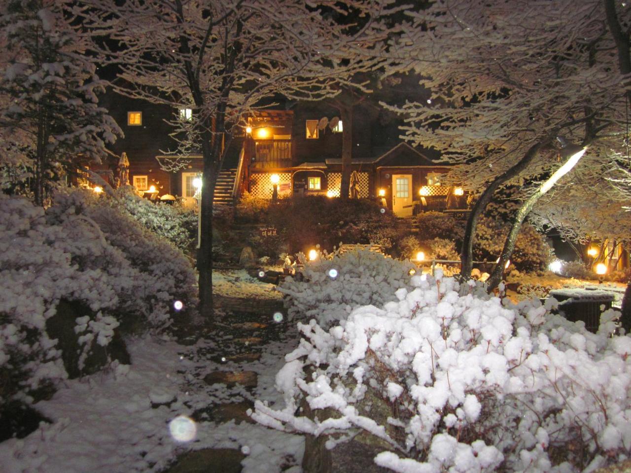 Mayfair Deneb Pension Pyeongchang Extérieur photo